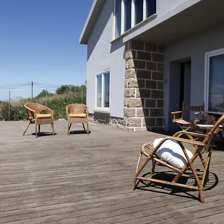 Дом отдыха Flh Mira Guincho House With Sea View And Garden